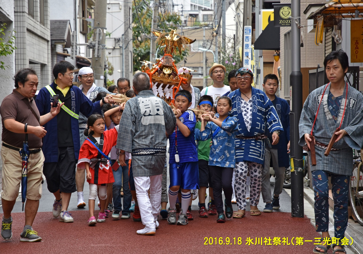 過去の秋まつりの様子